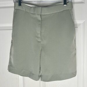 Aritzia Babaton Short Shorts Short Pants Sz 6
